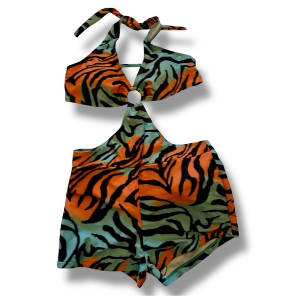 🍭 NWOT Tropical Vibes Zebra Print Cutout Swimsuit Size Medium SHEIN - Picture 1 of 10